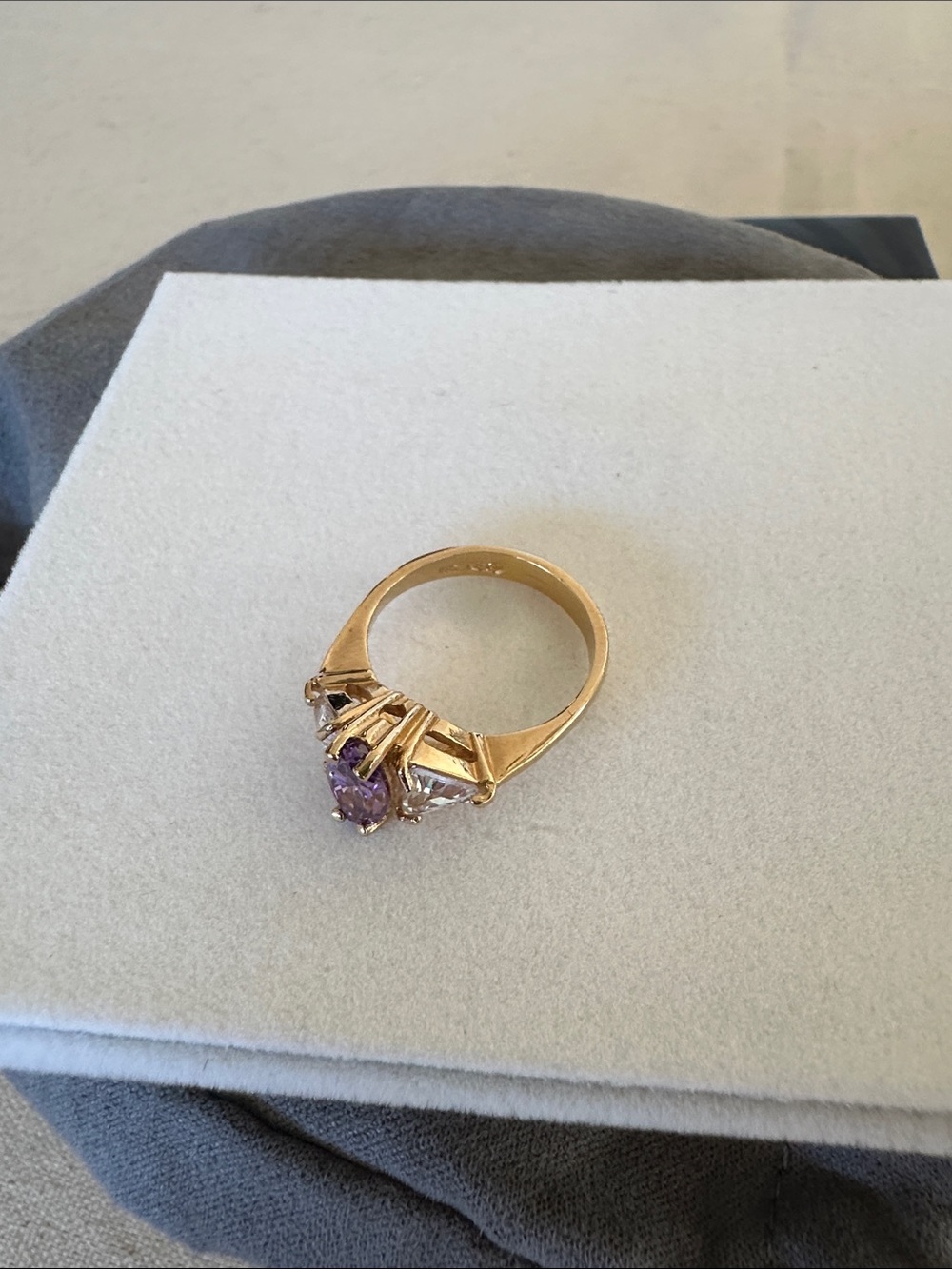 Gold Ring with Purple Amethyst Stone and Side Accents - Picture 2 of 6